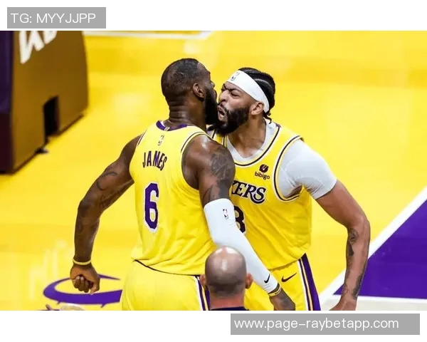 浓眉重返洛杉矶詹姆斯转战达拉斯美媒交易模拟引发热议