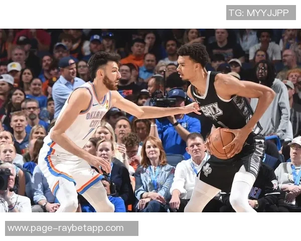 文班与教练组共同商议是否先发NBA决赛对阵尼克斯引发关注