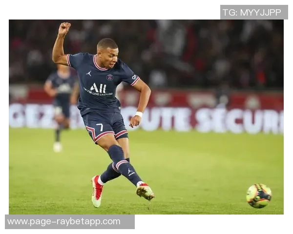 迪萨西本赛季无法租借罗马里昂巴黎FC收到通知