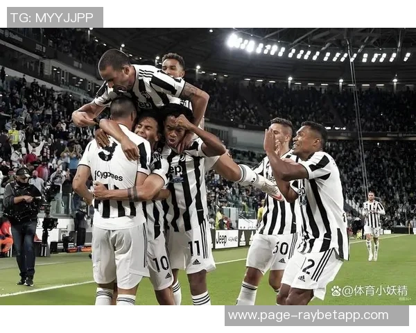 布冯盛赞斯帕莱蒂执教尤文展现强大实力有望重夺意甲冠军